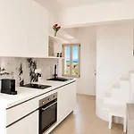 Aphrodite's Apartman Ambelász