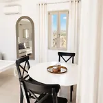 Aphrodite's Apartment
