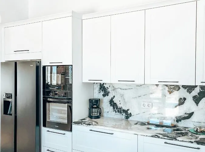 Aphrodite's Αμπελάς